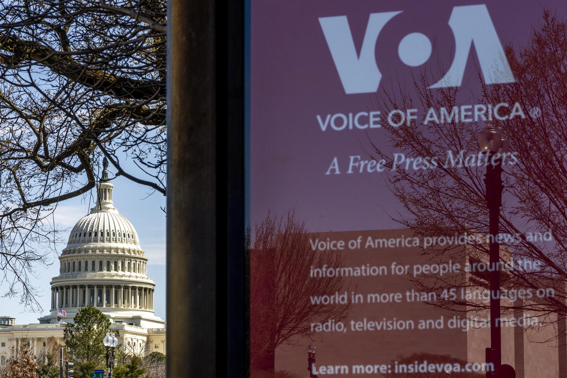 Fotografía del edificio de la sede de Voice of America. EFE/Shawn Thew
