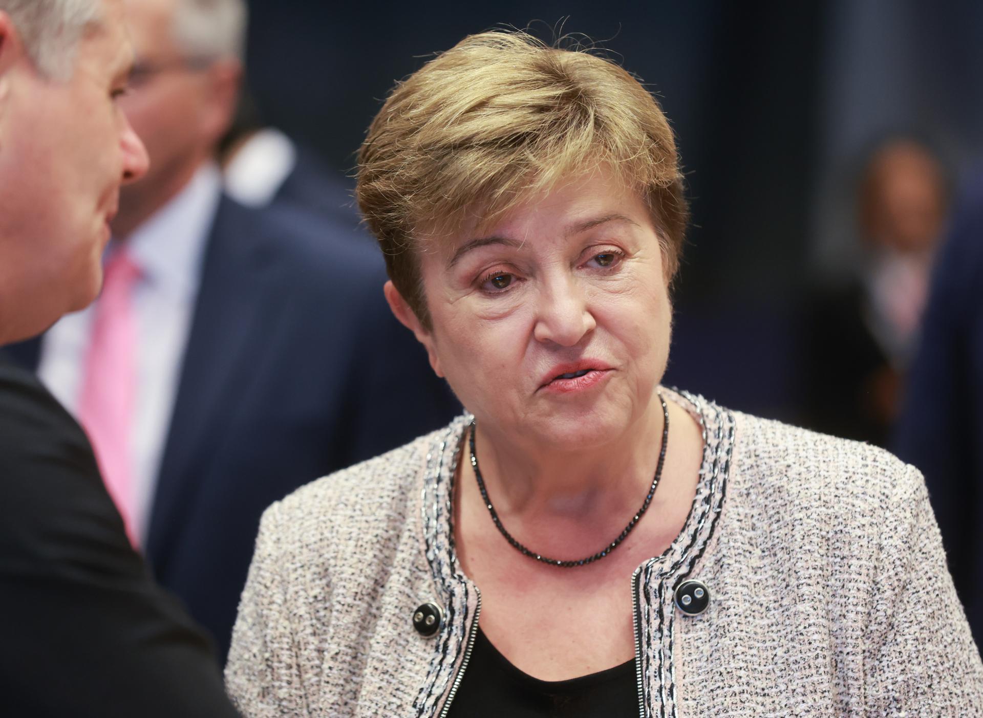 La directora gerente del Fondo Monetario Internacional, Kristalina Georgieva, en la reunión este jueves de ministros de Finanzas del Eurogrupo en Luxemburgo. EFE/EPA/OLIVIER HOSLET