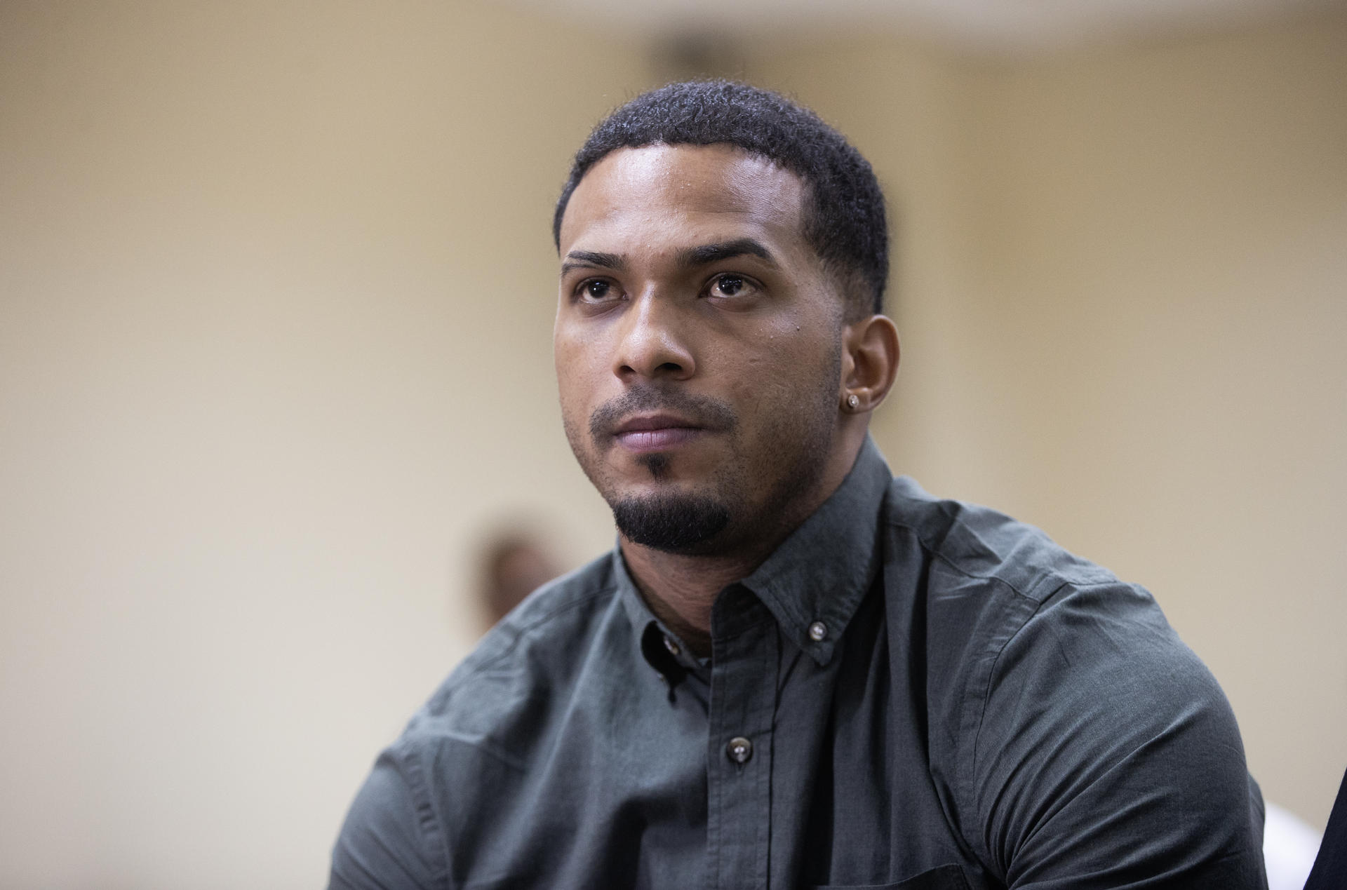Wander Franco. campocorto dominicano de los Tamba Bay Rays, fue condenado este jueves en Santo Domingo a dos años de pena suspendida por cargos de abuso sexual y psicológico al mantener relaciones sentimentales con una menor de edad. EFE/ Orlando Barría