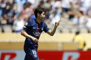 Kangin Lee del PSG reacciona después de marcar un penalti durante la segunda parte del partido de la fase de grupos de la Copa Mundial de Clubes de la FIFA 2025. EFE/EPA/CAROLINE BREHMAN