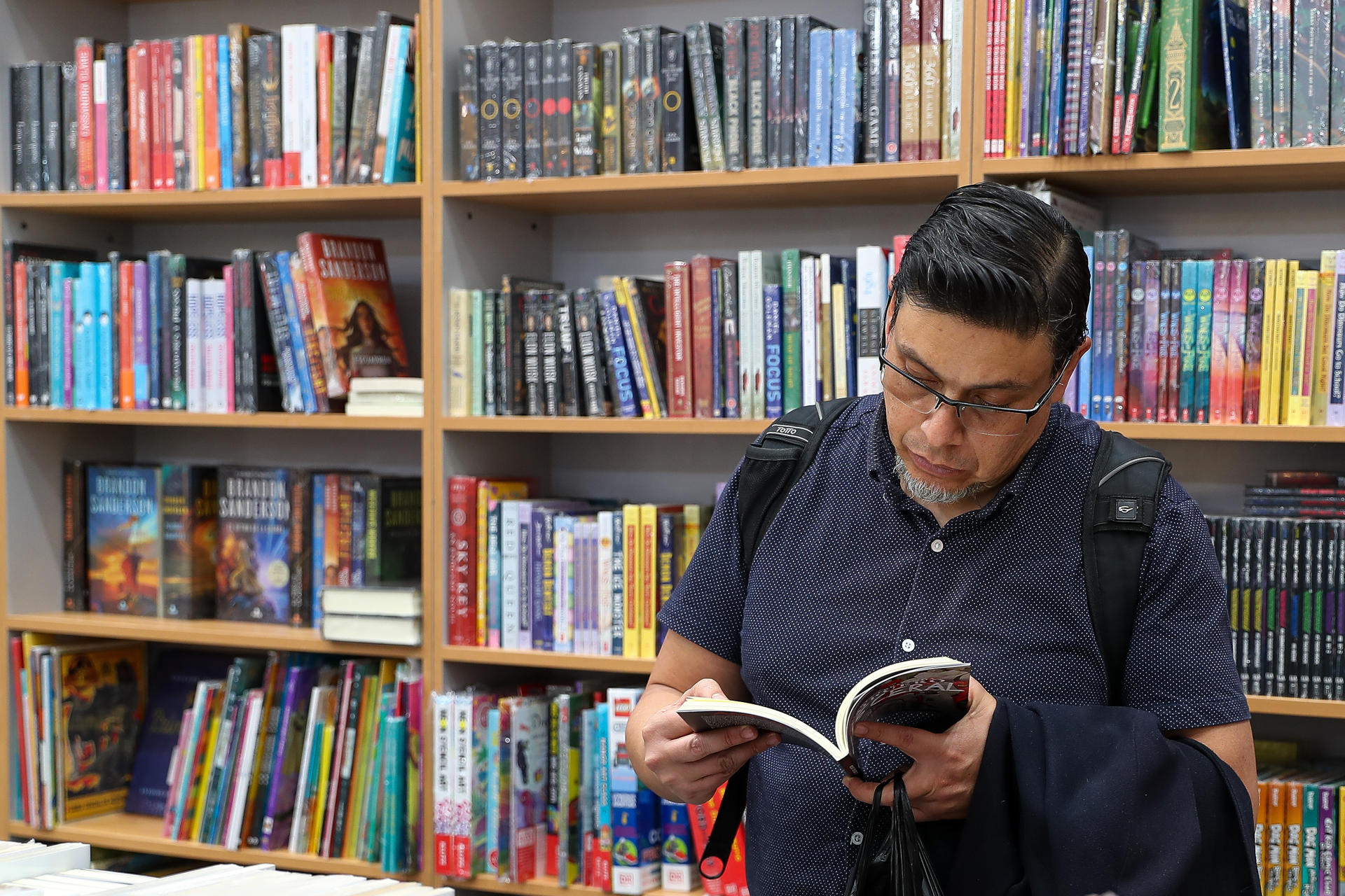 Fotografía de archivo de la Feria Internacional del Libro de Quito de 2024. EFE/ José Jácome.