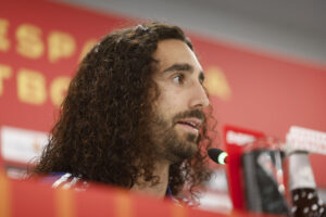 El jugador de la selección española de fútbol Marc Cucurella durante la rueda de prensa ofrecida en la Ciudad del Fútbol de Las Rozas. EFE/ Juan Carlos Hidalgo