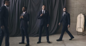 El Real Madrid anunció este viernes que la marca francesa Louis Vuitton será la encargada de vestir en los viajes y eventos institucionales a los futbolistas de las primeras plantillas de fútbol masculino y femenino y a la de baloncest. EFE/Louis Vuitton  *****SOLO USO EDITORIAL/SOLO DISPONIBLE PARA ILUSTRAR LA NOTICIA QUE ACOMPAÑA (CRÉDITO OBLIGATORIO) *****
