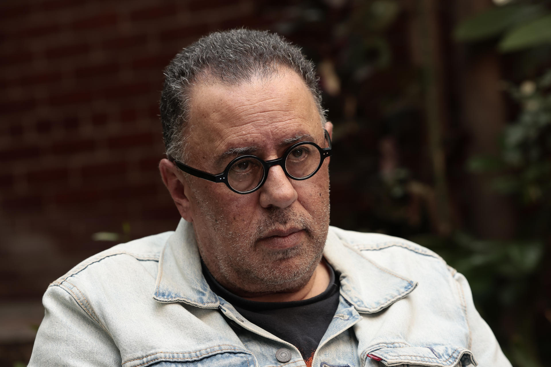 El activista mexicano Jacobo Dayán, participa durante una entrevista con EFE este viernes en Ciudad de México (México). EFE/José Méndez