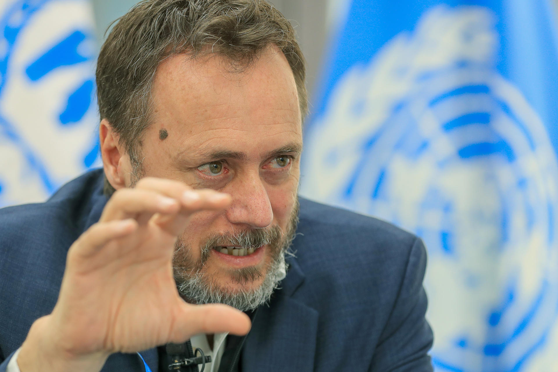 El representante de Acnur en Ecuador, Federico Agusti, habla en una entrevista con EFE en Quito). EFE/José Jácome