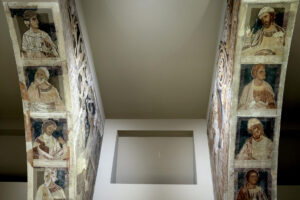 Imagen de archivo de las pinturas del monasterio de Sijena (Huesca) que se conservan en el Museo Nacional de Arte de Cataluña (MNAC). EFE/Toni Albir