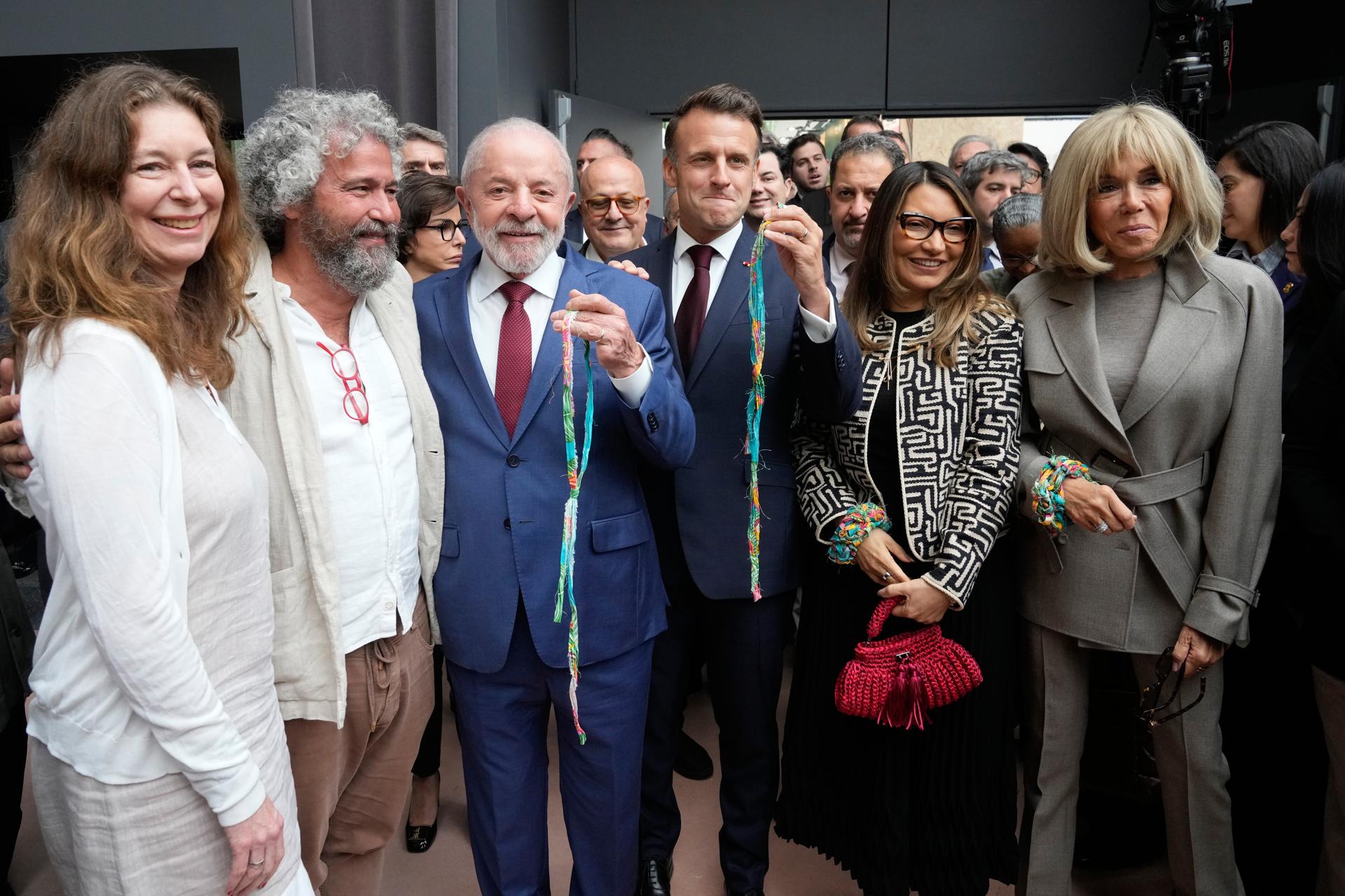 Paris (Francia), 06/06/2025.- El presidente francés Emmanuel Macron y el presidente brasileño Luiz Inacio Lula da Silva juntos en París. EFE/EPA/MICHEL EULER / POOL MAXPPP OUT