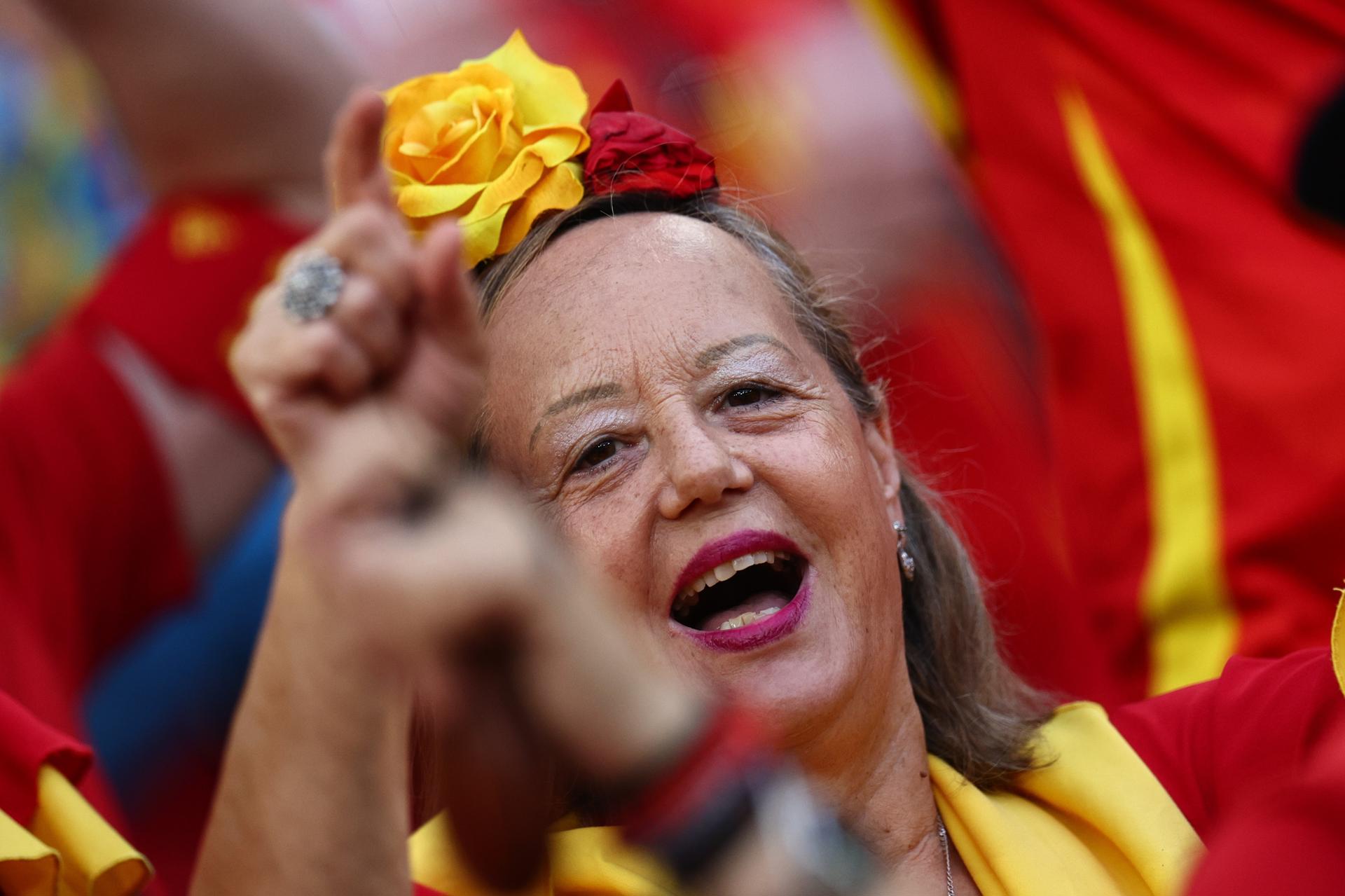 Un gran número de aficionados españoles en Stuttgart.EFE/EPA/ANNA SZILAGYI