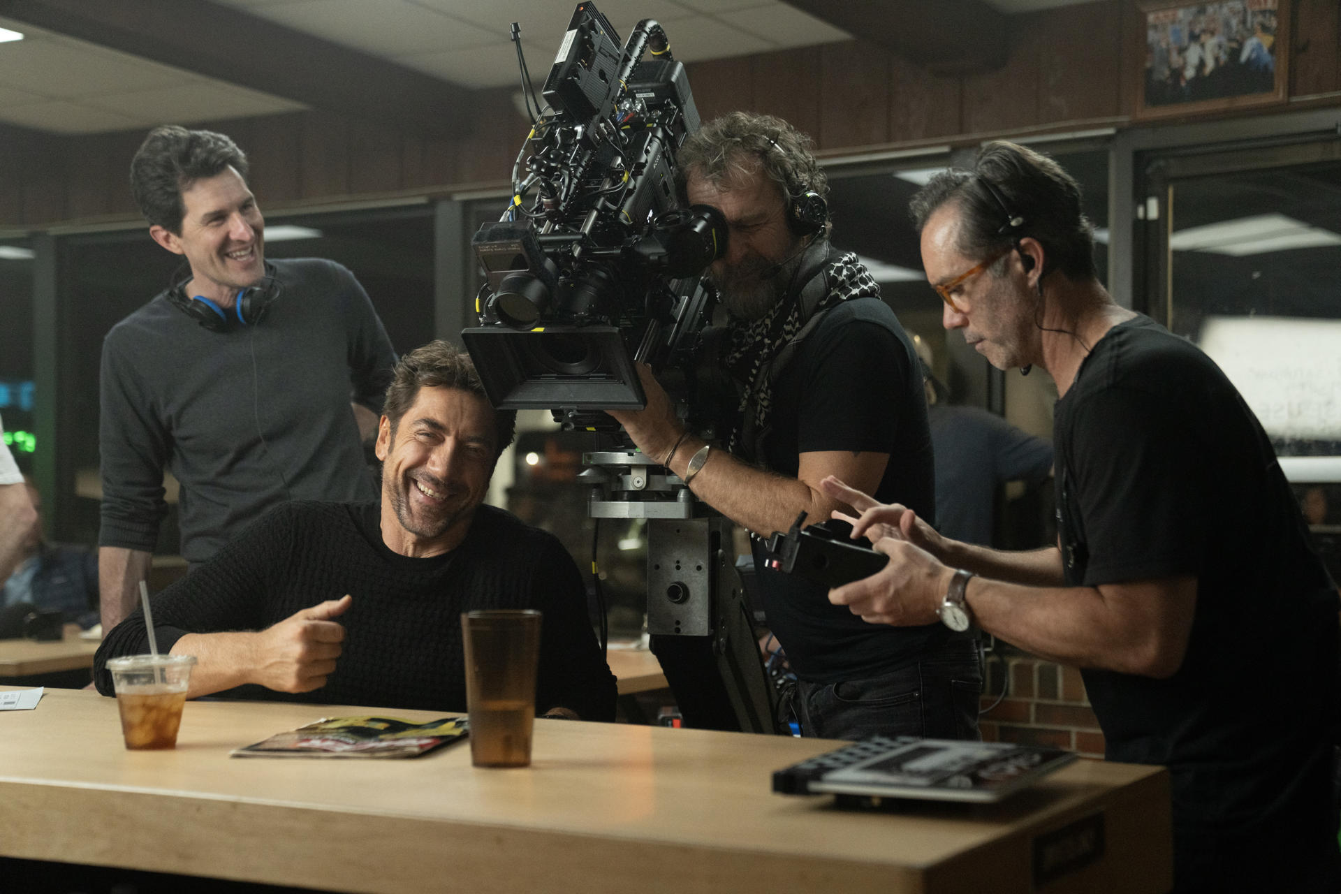 Javier Bardem en 'F1'. Imagen cedida por Scott Garfield. Warner Bros Pictures / Apple Original Films