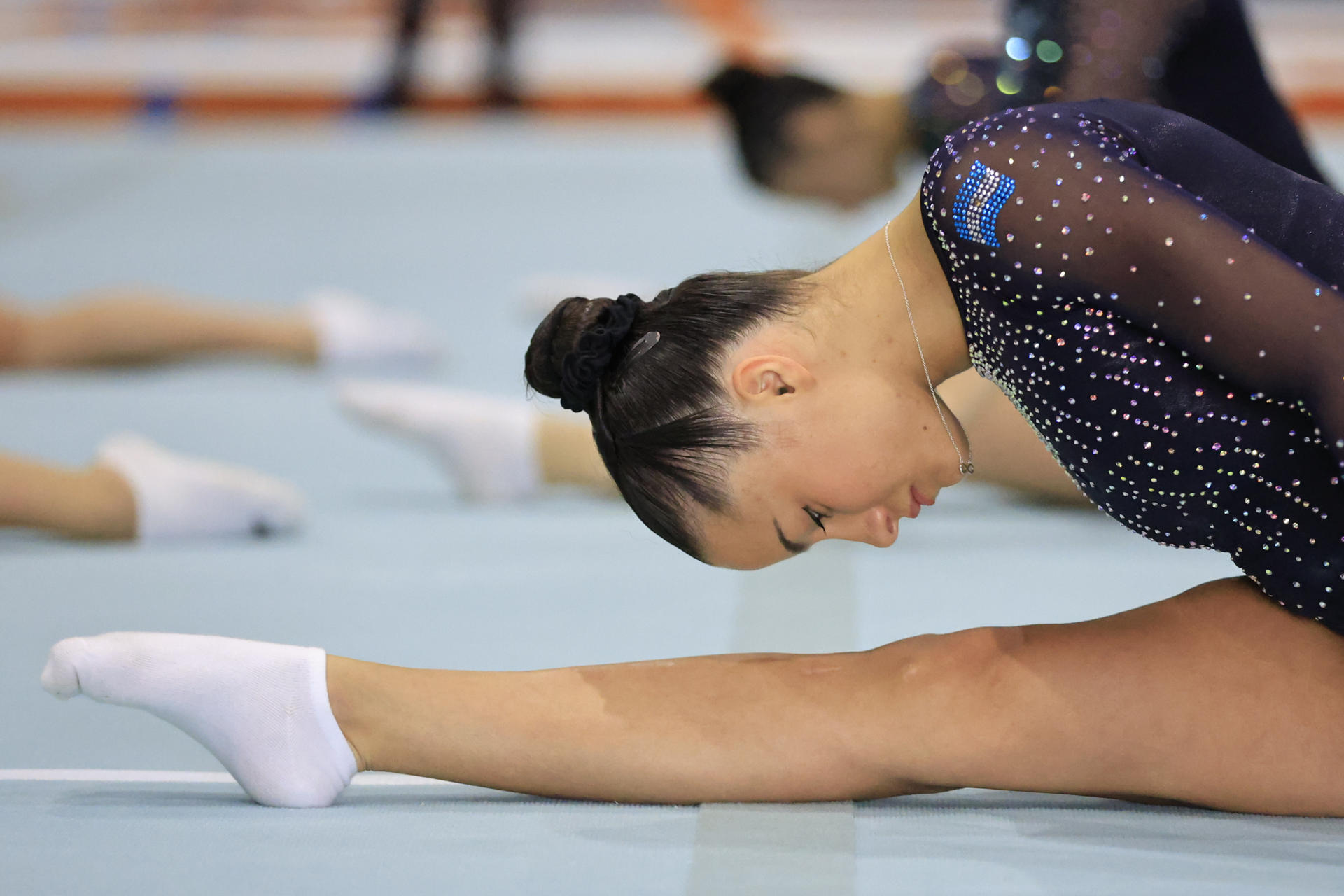 Una gimnasta entrena previo al Campeonato Panamericano de Gimnasia Artística. EFE/ Bienvenido Velasco