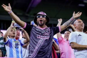 Hinchas del Inter Miami en el Mundial de Clubes.. EFE/CRISTOBAL HERRERA-ULASHKEVICH