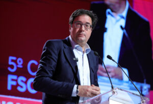 Imagen de archivo del ministro de Transformación Digital y de la Función Pública y secretario general del PSOE en Madrid, Óscar López. EFE/Pepe Torres