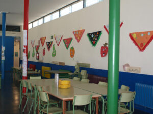Imagen de archivo de un aula vacía de un colegio. EFE/ Eva Iglesias
