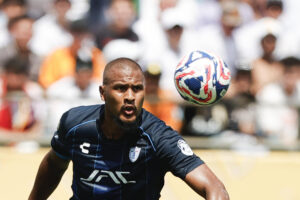 Fotografía del 22 de junio de 2025 del delantero venezolano Salomón Rondón durante un partido del Pachuca en el Mundial de Clubes. EFE/ André Coelho