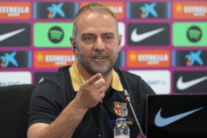 El técnico del FC Barcelona, el alemán Hansi Flick, elegido Mejor Entrenador de la temporada 2024-25. EFE/Alejandro García