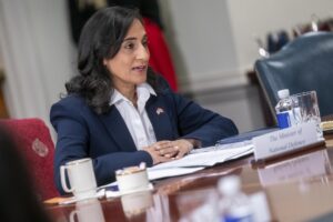 Fotografía de archivo de la ministra de Asuntos Exteriores de Canadá, Anita Anand. EFE/EPA/SHAWN THEW