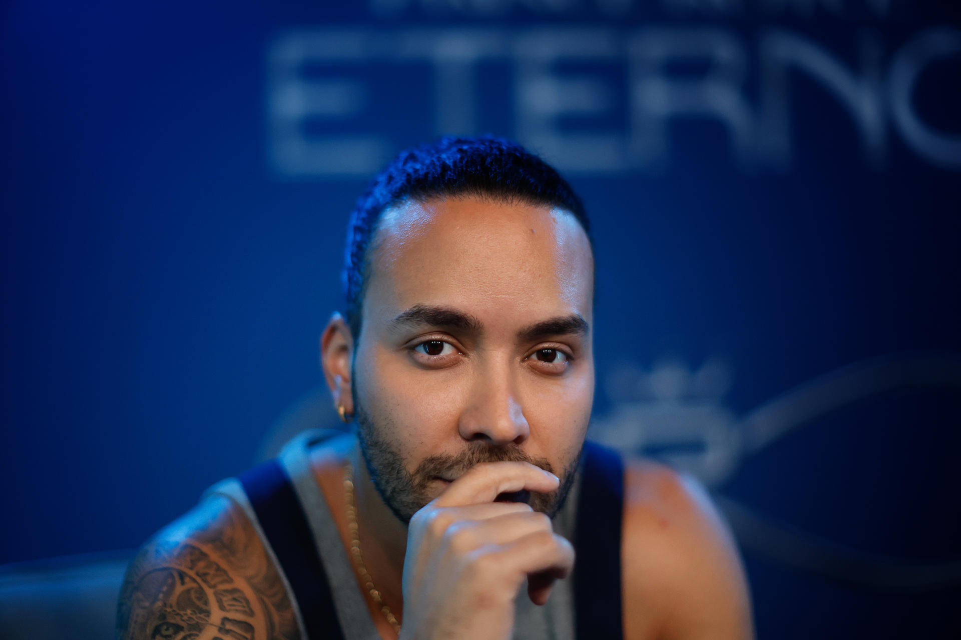 El cantante estadounidense Prince Royce, posa durante una entrevista con EFE este viernes en Ciudad de México (México). EFE/ Sáshenka Gutiérrez