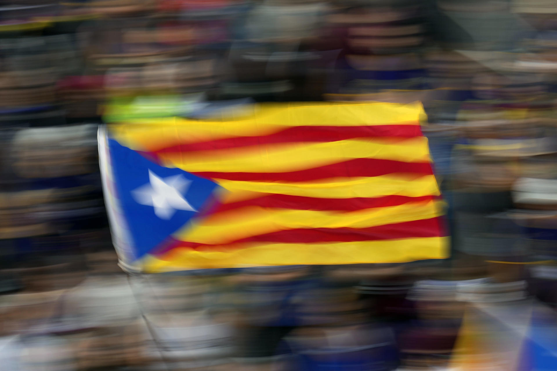 Estelada en la Diada de 2023. EFE/Enric Fontcuberta