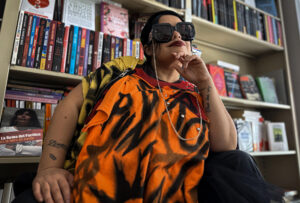La cantante mexicana Amandititita, posa durante una entrevista con EFE este viernes, en Ciudad de México (México). EFE/ Ana Baez