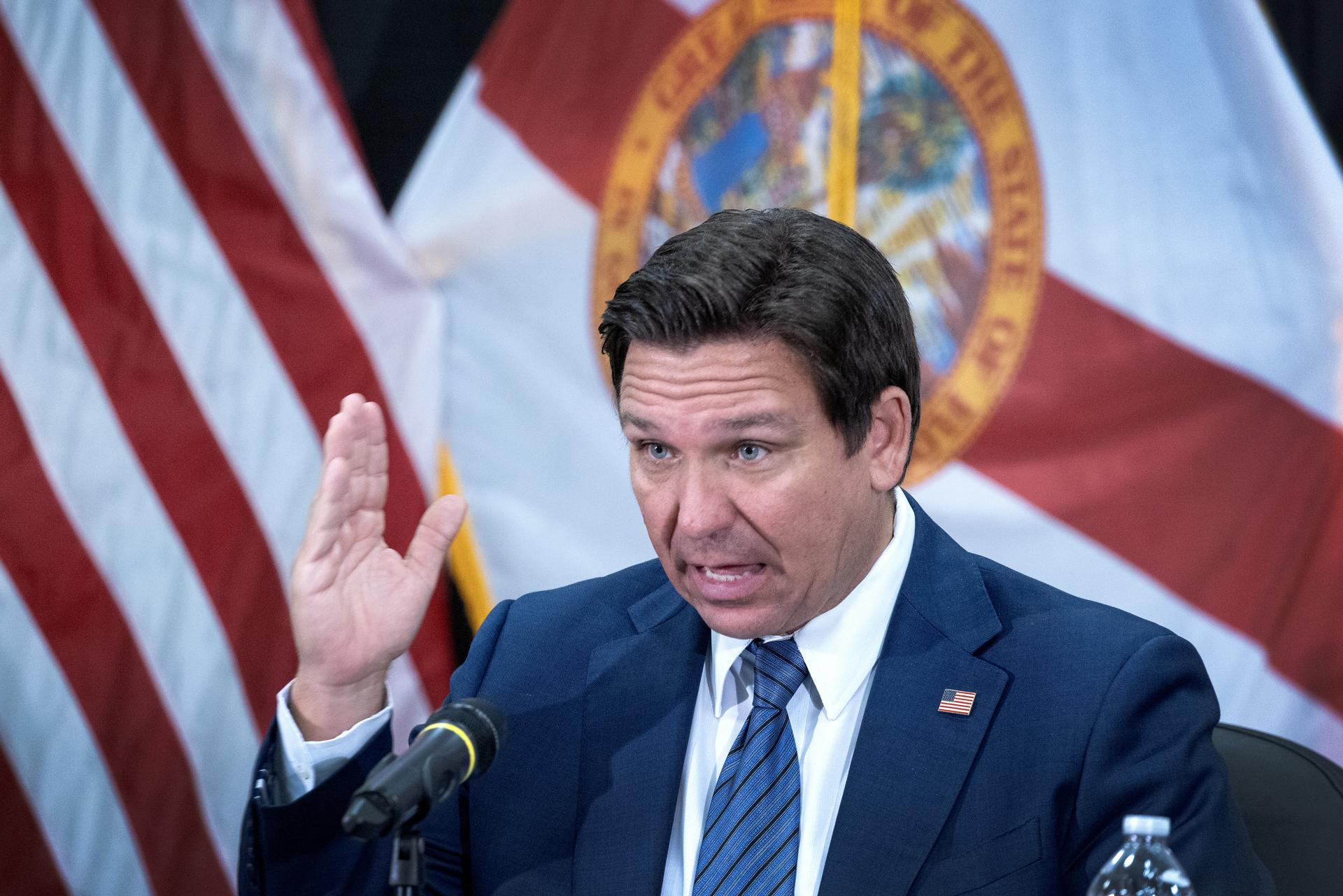 El gobernador de Florida (EE.UU.), Ron DeSantis, en una foto de archivo. EFE/EPA/CRISTOBAL HERRERA-ULASHKEVICH