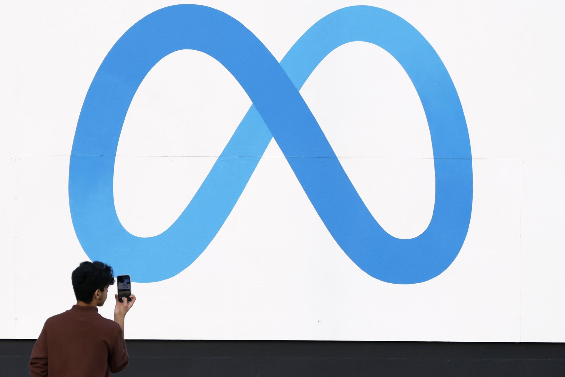 Fotografía del logotipo de Meta. EFE/John G. Mabanglo