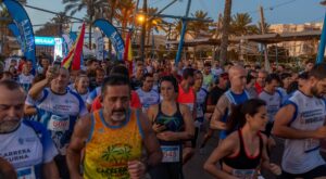Carrera nocturna en Melilla. EFE/Cedida