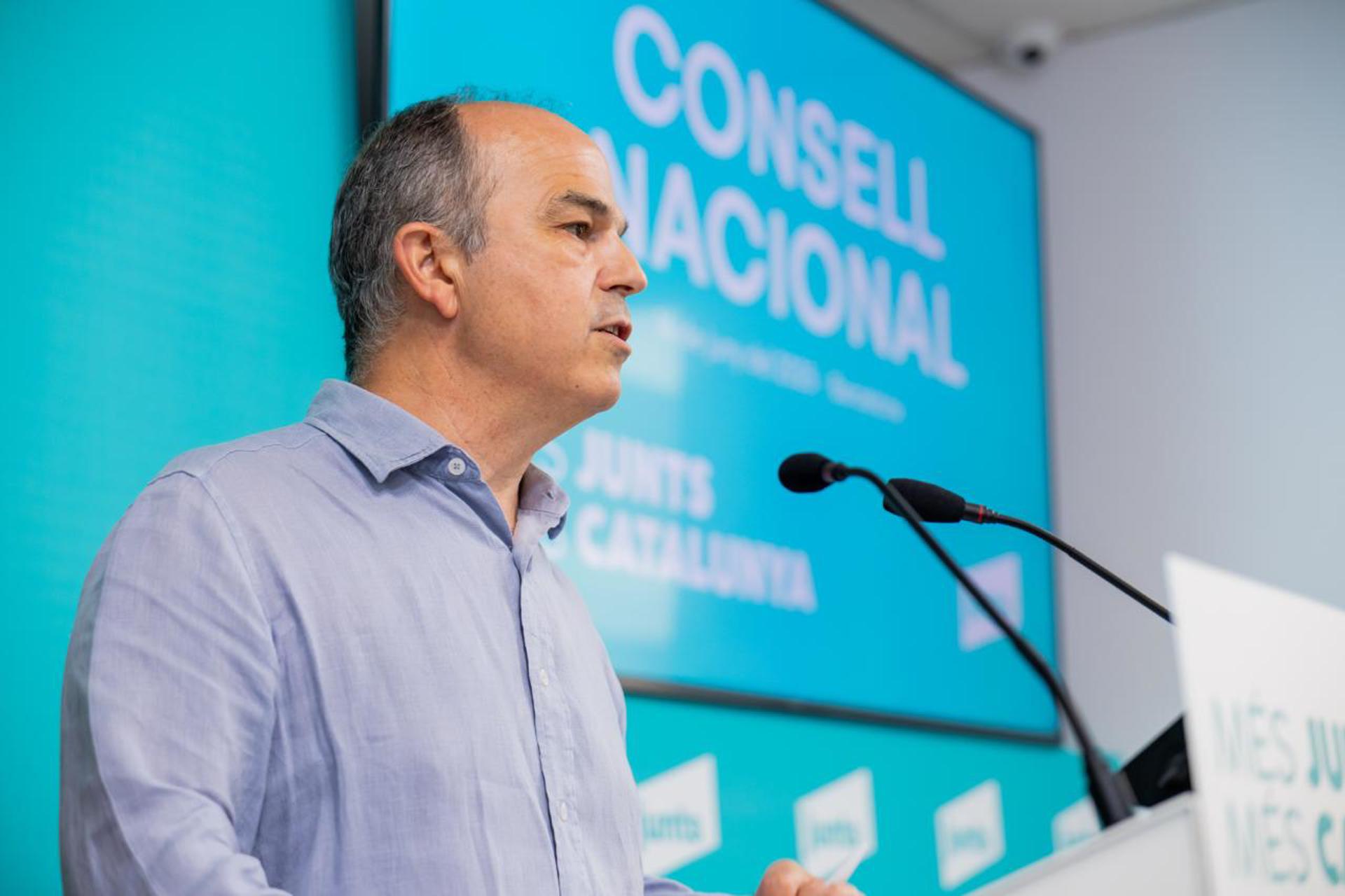 El secretario general de Junts, Jordi Turull, interviene durante el Consell nacional de JxCat, reunido este sábado de forma ordinaria en Barcelona. EFE/ Junts SOLO USO EDITORIAL SOLO DISPONIBLE PARA ILUSTRAR LA NOTICIA QUE ACOMPAÑA (CRÉDITO OBLIGATORIO)
