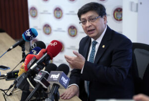 El presidente de la Corte Constitucional de Colombia, Jorge Enrique Ibáñez Najar, en una foto de archivo. EFE/ Carlos Ortega