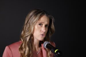 La directora del museo del papalote, Alejandra Cervantes, habla durante una rueda de prensa este jueves, en Ciudad de México (México). EFE/ Sáshenka Gutiérrez