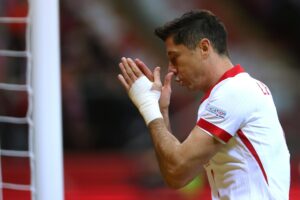 Robert Lewandowski, delantero del Barcelona y de Polonia. EFE/EPA/Leszek Szymanski/Archivo