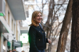 La infanta Cristina, a su salida de la comida de un restaurante madrileño, celebrada este miércoles con motivo del 60 cumpleaños de la infanta Elena EFE/Archivo/Javier Lizón