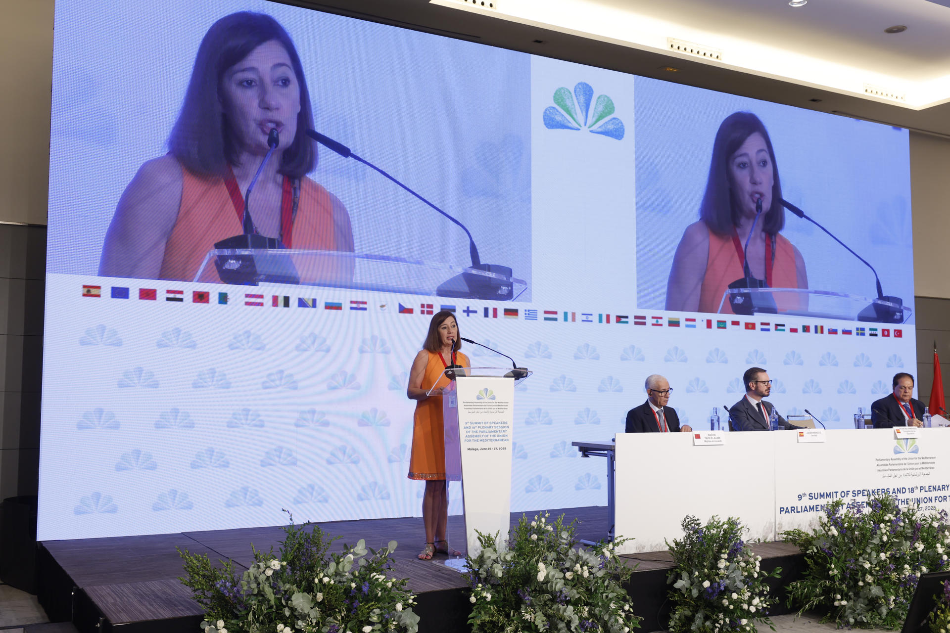 La presidenta del Congreso de los Diputados, Francina Armengol, pronuncia un discurso en la 18º sesión plenaria la novena Cumbre de Presidentes de la Asamblea Parlamentaria de la Unión por el Mediterráneo que se celebra este viernes en Málaga y que finalizará con el traspaso de la presidencia de España a Egipto. EFE/ Jorge Zapata