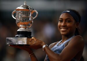 A los 21 años, Coco Gauff se coronó en París al conquistar su primer Roland Garros, su segundo Grand SlamEFE/EPA/YOAN VALAT