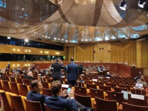 Imagen de archivo del juicio de cinco días a Google ante el Tribunal de Justicia de la Unión Europea (TJUE) por la multa de 4.300 millones de euros que la Comisión Europea (CE) impuso a la tecnológica en 2018, acusándola de prácticas ilegales en los dispositivos Android para potenciar la posición dominante del buscador. EFE/Jorge Ocaña.