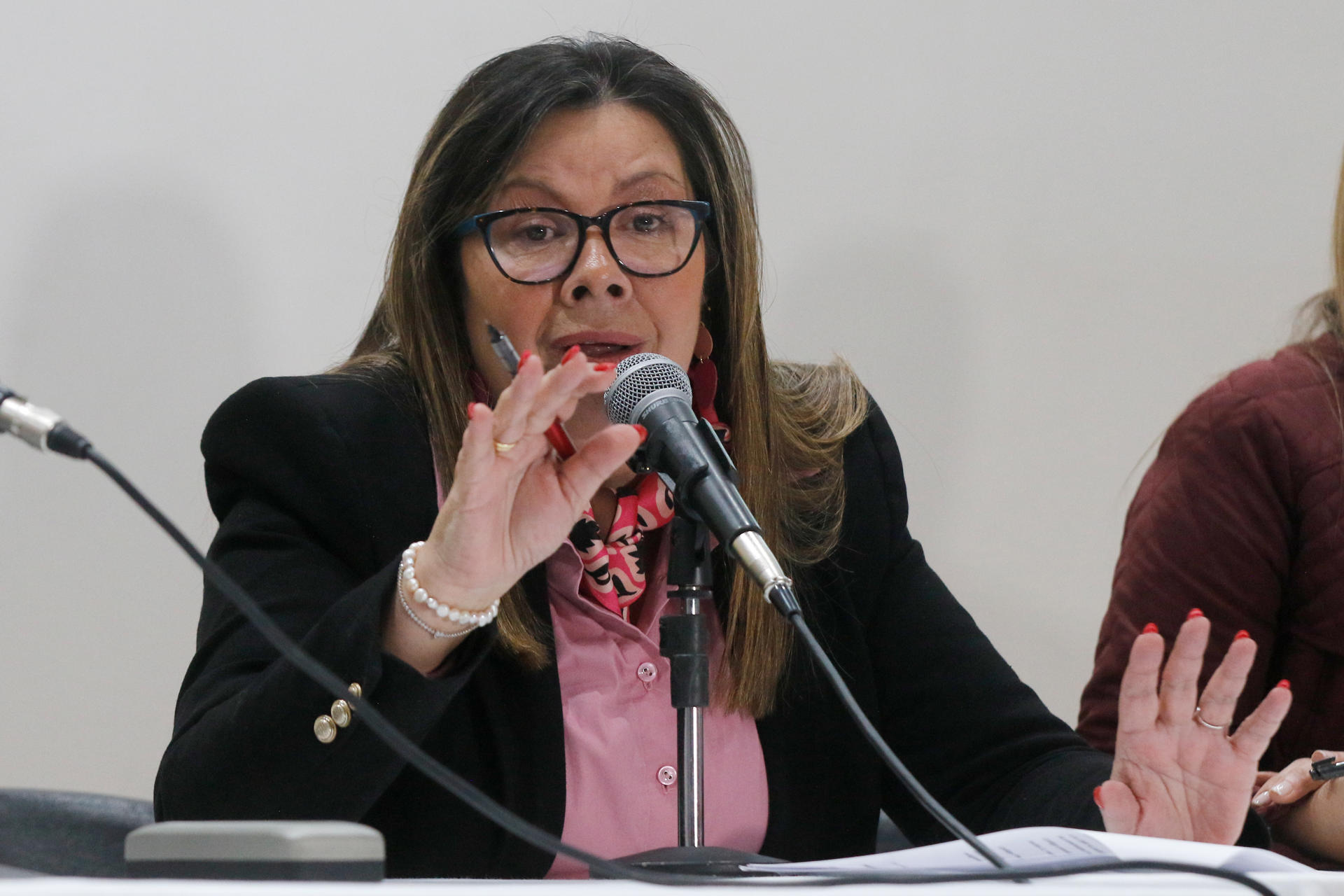 La fiscal general de Colombia Luz Adriana Camargo, ofrece una rueda de prensa este martes en Medellín (Colombia). EFE/STR