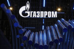 Imagen de este viernes del logo de Gazprom en el foro económico internacional de San Petersburgo.EFE/EPA/ANATOLY MALTSEV