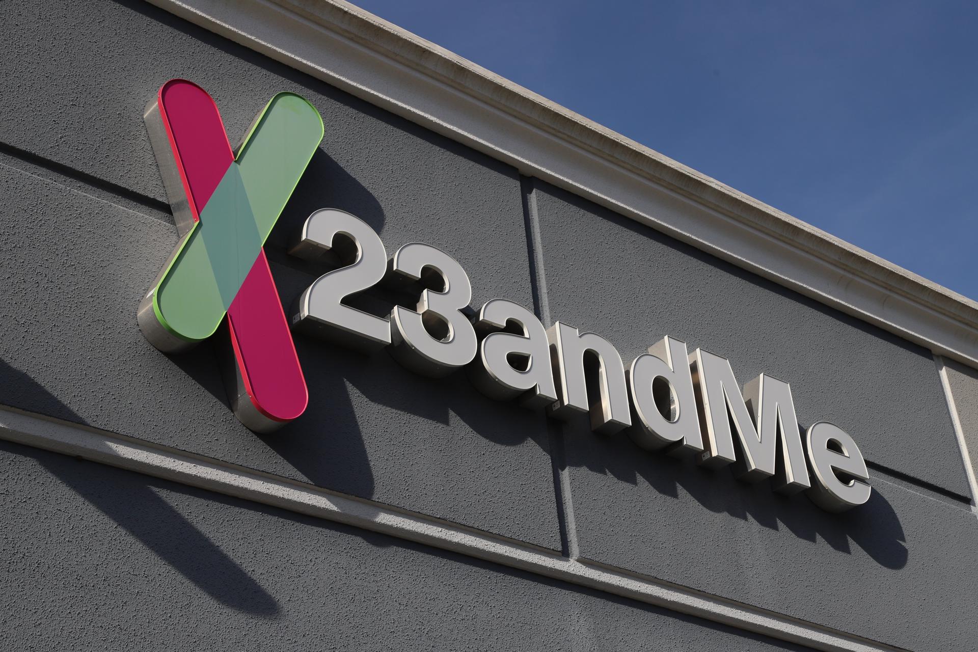 Fotografía de archivo que muestra el exterior de las oficinas de la empresa biotecnológica 23andMe en San Francisco (EE. UU.). EFE/EPA/GEORGE NIKITIN