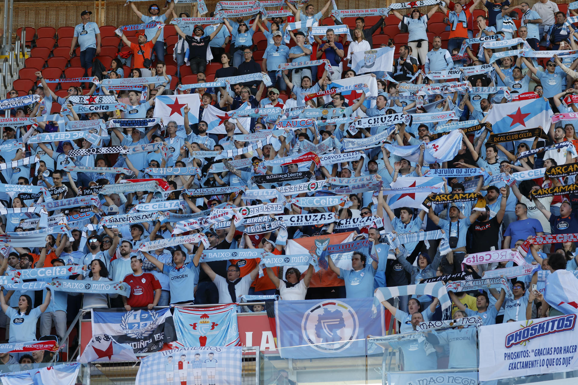 Aficionados del Celta en el estadio de Son Moix, en Palma en foto de archivo de CATI CLADERA. EFE