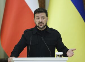 El presidente ucraniano, Volodímir Zelenski, en una imagen del 28 de junio de 2025. EFE/EPA/SERGEY DOLZHENKO