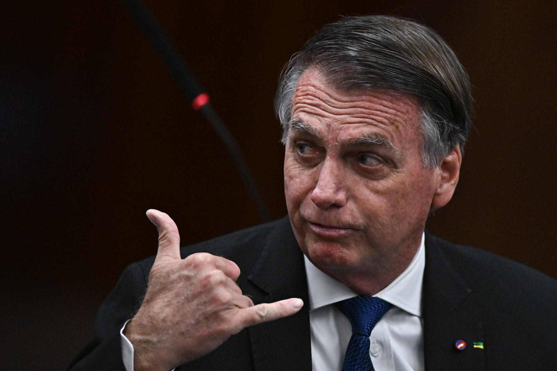 El expresidente de Brasil, Jair Bolsonaro, participa en la sesión de interrogatorio ante el Tribunal Supremo, en Brasilia (Brasil). EFE/ Andre Borges