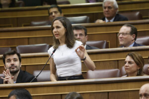 MADRID, 11/06/2025.-  La líder de Podemos, Ione Belarra, durante su intervención en la sesión de control al Gobierno este miércoles en el Congreso. EFE/ Juan Carlos Hidalgo