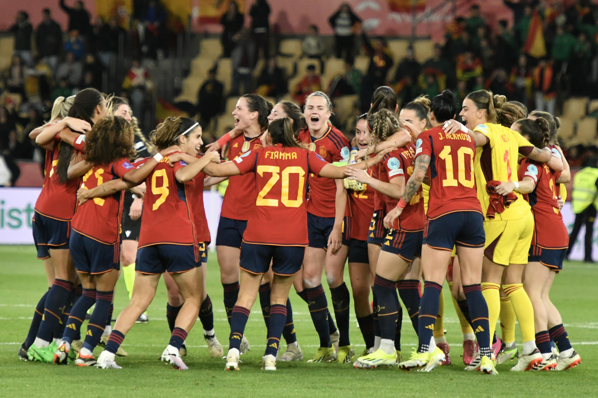 Las jugadoras españolas celebran el triunfo ante un partido ante Francia. EFE/(28/02/2024)/Raúl Caro