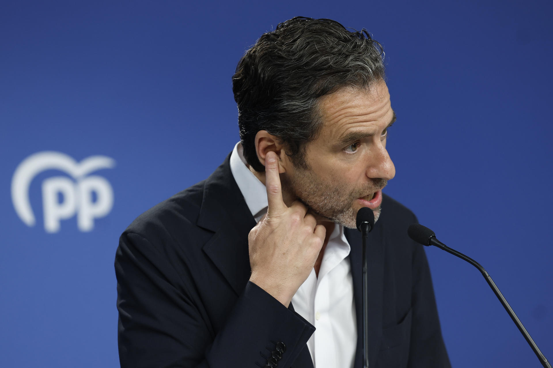 El portavoz del PP, Borja Sémper, durante una rueda de prensa celebrada en la sede del partido este lunes, en Madrid. EFE/ Chema Moya