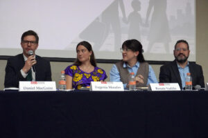Desde la izquierda, el Oficial Superior de Protección de la Agencia de las Naciones Unidas para los Refugiados (Acnur) Daniel MacGuire, las investigadoras del Programa de Derechos Humanos Ibero (PDH), Eugenia Morales y Renata Vadillo y el coordinador del Consejo Nacional de Población (Conapo) del Gobierno de México Rodrigo Jiménez, participan durante una rueda de prensa este jueves, en Ciudad en México (México). EFE/ María Julia Castañeda