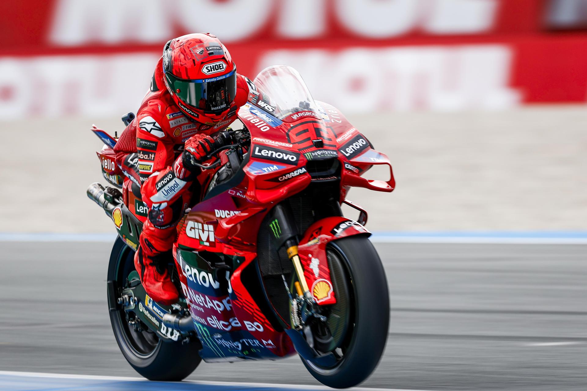 El español Marc Márquez (Ducati Desmosedici GP25),en Assen, Países Bajos. EFE/EPA/VINCENT JANNINK