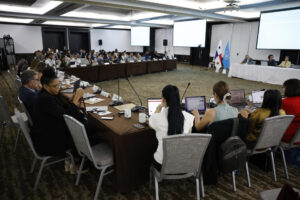 Asistentes a la Consulta Regional del Grupo de Estados de América Latina y el Caribe (Grulac) este 3 de junio de 2025, en Ciudad de Panamá (Panamá). EFE/ Bienvenido Velasco