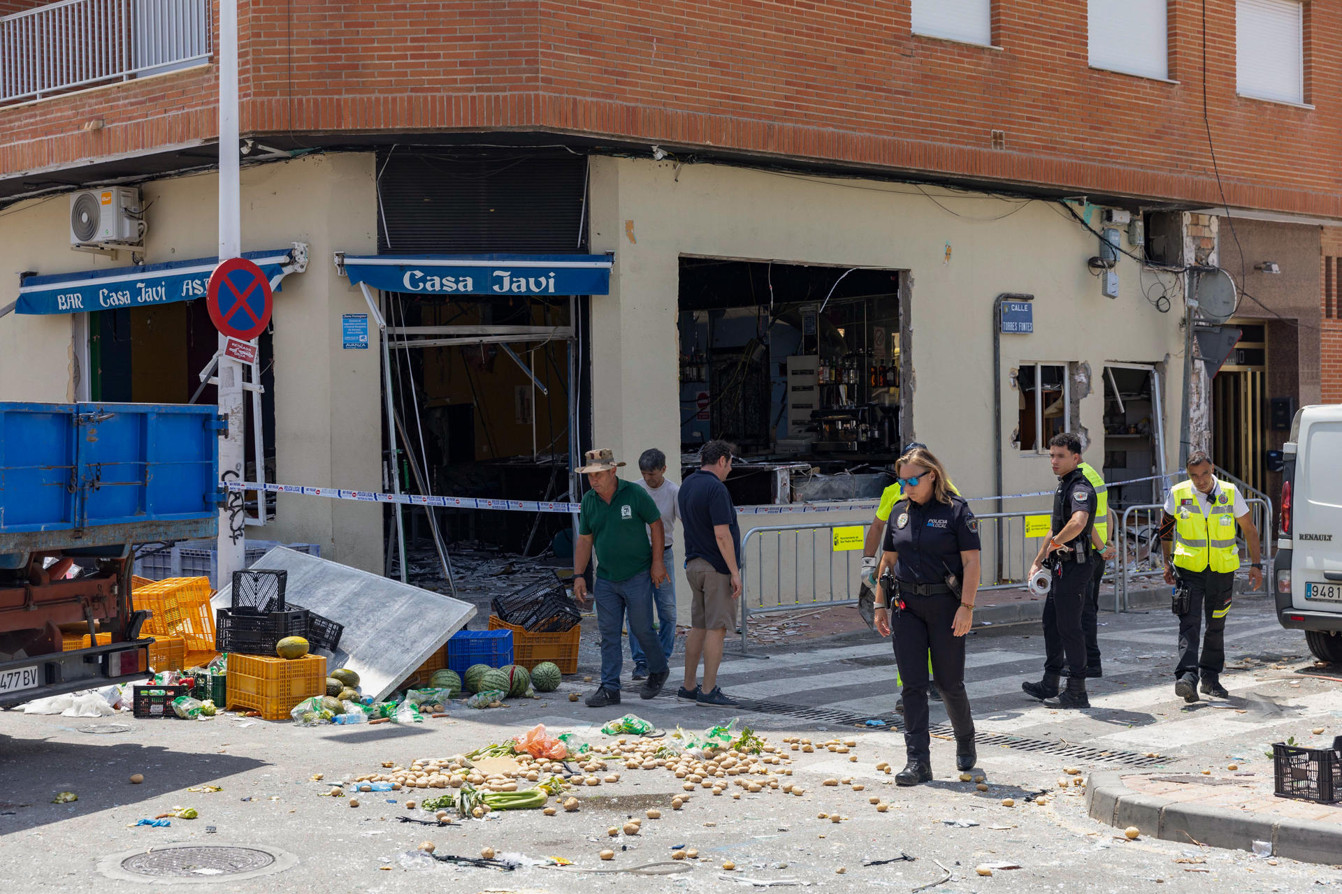 Imagen del 19/06/2025.- La explosión ocurrida en el bar "Casa Javi" de Lo Pagán (Murcia). EFE/Marcial Guillén