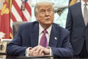 Fotografía de archivo del presidente de EE.UU., Donald Trump. EFE/EPA/KEN CEDENO / POOL