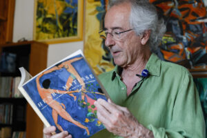 El pintor Miguel Pérez Aguilera (Linares, Jaén, 1915-Sevilla 2004) viajó a París en 1948 en busca de la modernidad pictórica y se entrevistó con Henri Matisse, quien le contó que durante su estancia en Sevilla, entre 1910 y 1911, le robaron dos cuadros en la ciudad, lo que ha originado una cierta leyenda. EFE/José Manuel Vidal