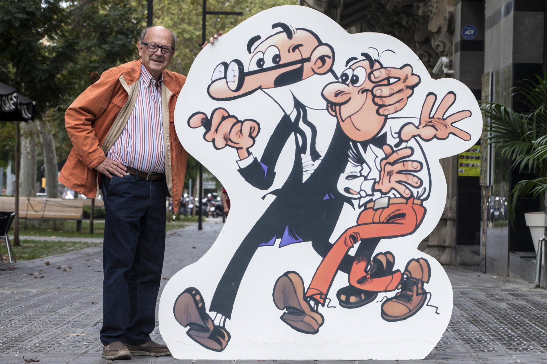 Imagen de archivo del dibujante Francisco Ibáñez con sus personajes Mortadelo y Filemón. EFE/Quique García